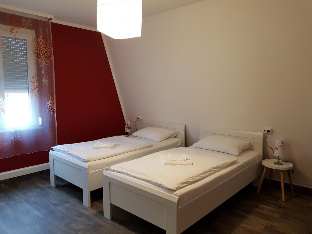 Doppelzimmer mit getrennten Betten